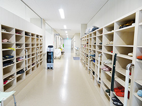 広々とした廊下